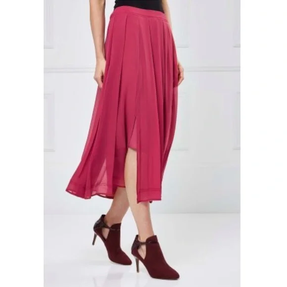 Pink Pleated Skirt - Picture 2 of 5